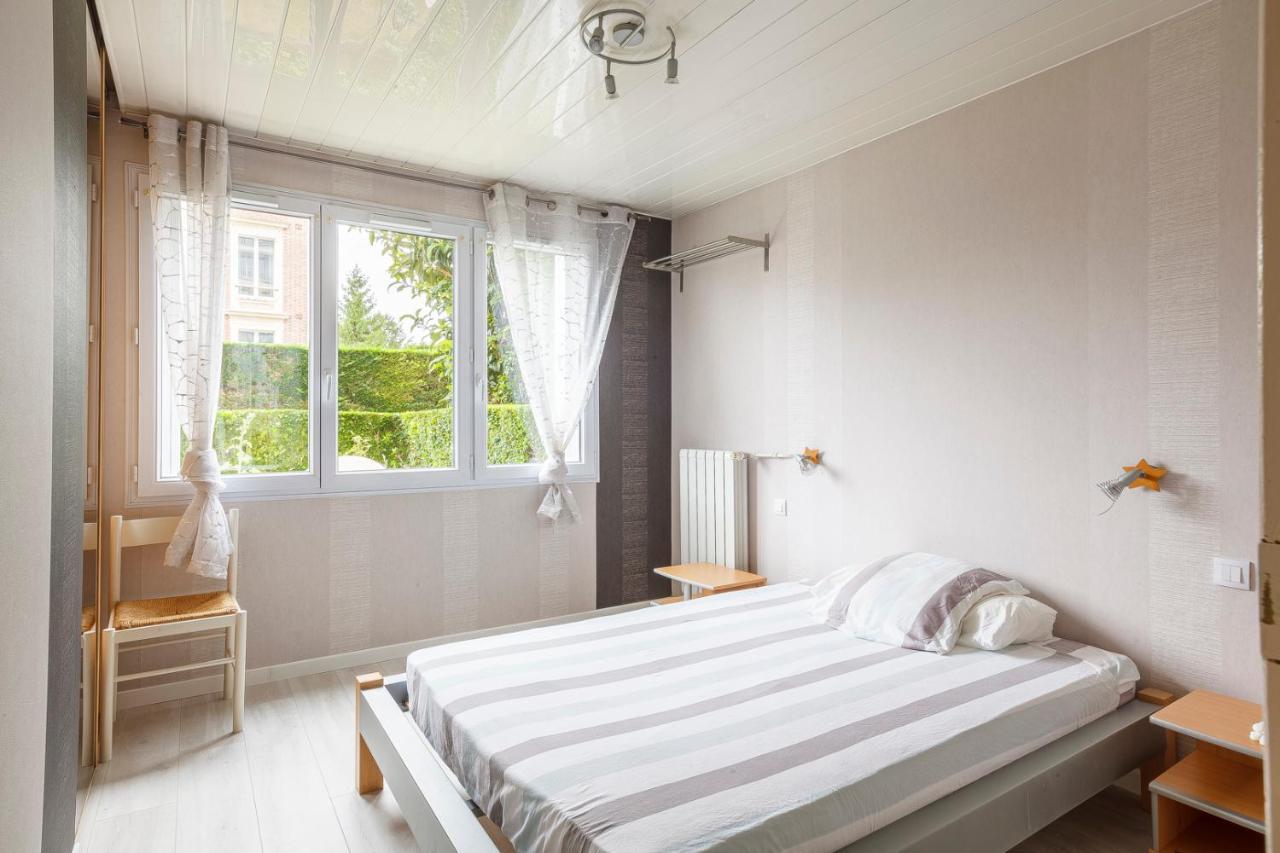 Superbe Appartement Au Coeur De Versailles Exterior foto
