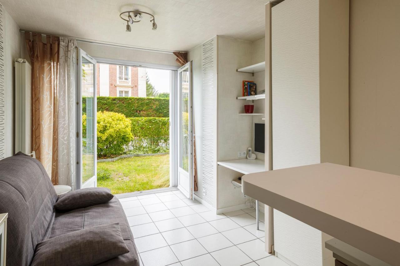 Superbe Appartement Au Coeur De Versailles Exterior foto